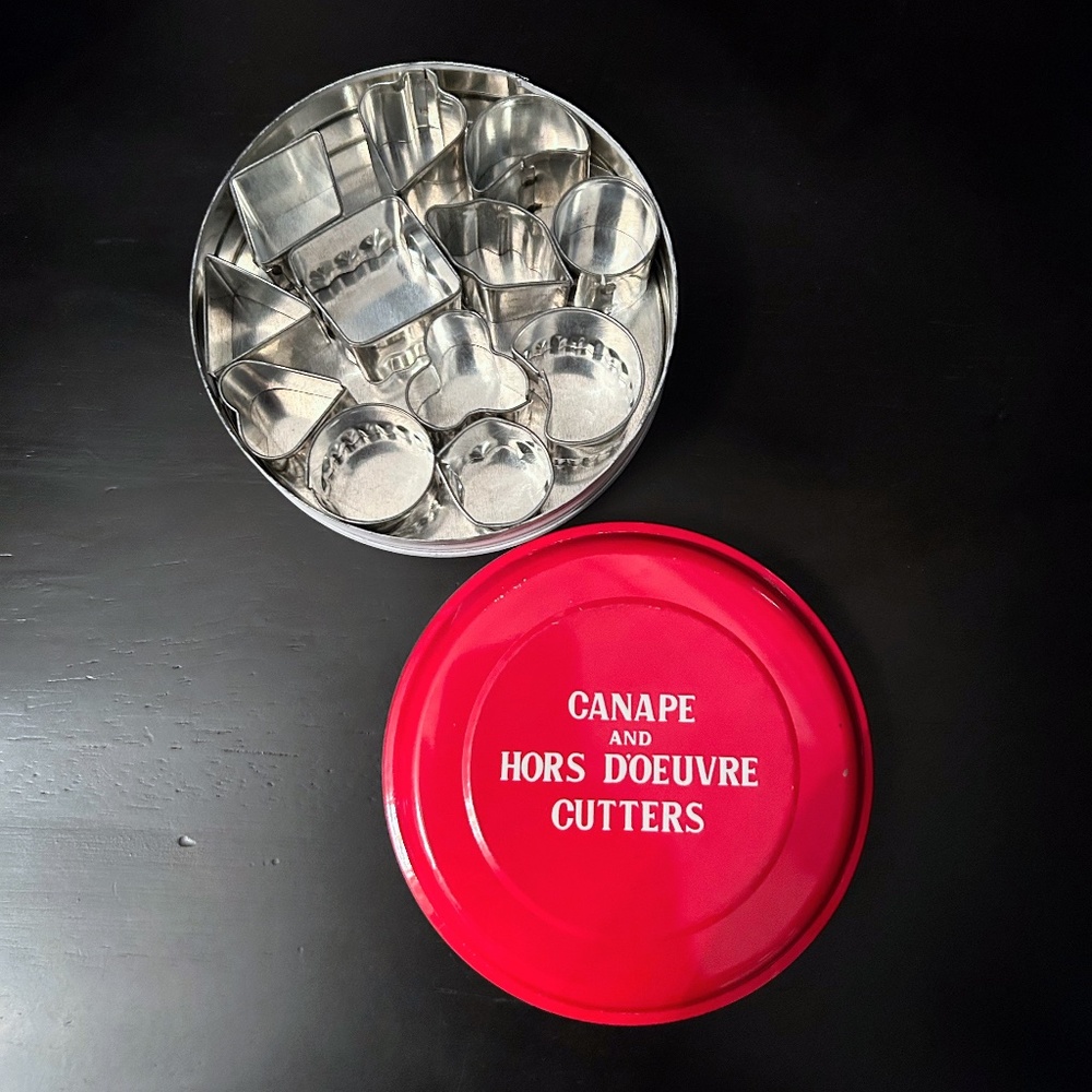 Vintage Complete Viking Canape & Hors D'oeuvre Cutters 12pc Set w Box Pristine